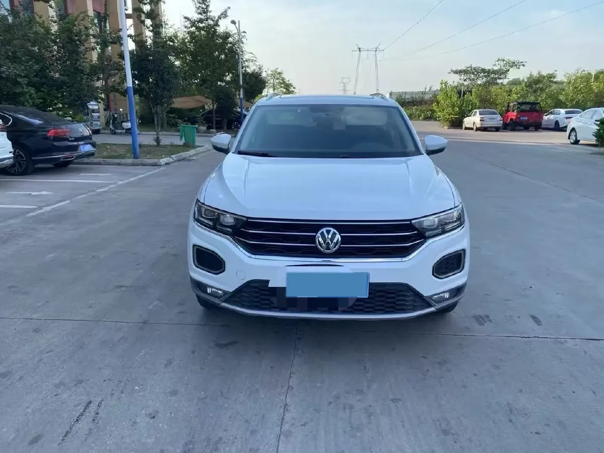 2019 Volkswagen T-Roc 1.4T 131HP L4 7DCT,autocango,china used car exporter,china ev exporter,chinese used car exporter,chinese used ev exporter