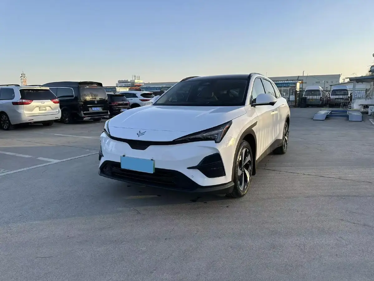 2025 MAXUS G10 2.0T 261HP L4 8AT