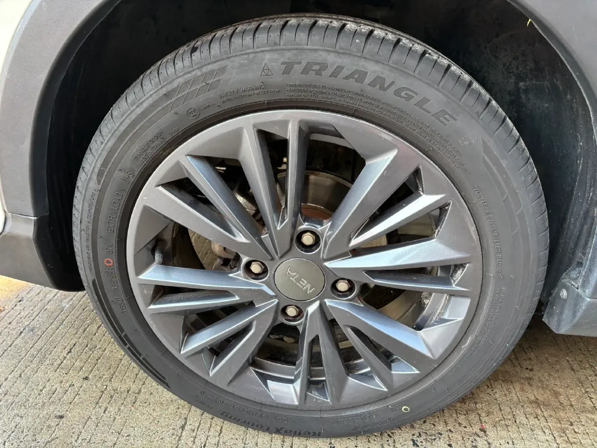 2022 ChangAn Oshan X7 Plus 1.5T 188HP L4 7DCT,autocango,china used car exporter,china ev exporter,chinese used car exporter,chinese used ev exporter