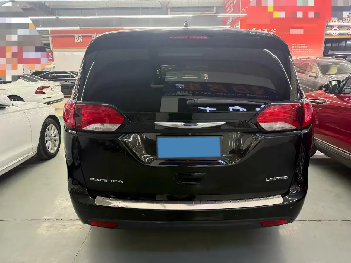 2017 Chrysler Pacifica 3.6L 279HP V6 9AT,autocango,china used car exporter,china ev exporter,chinese used car exporter,chinese used ev exporter
