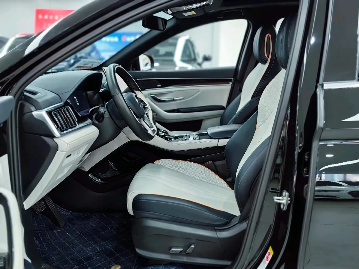 2022 Geely JiaJi 1.5T 177HP L3 7DCT PHEV 15.5KWH,autocango,china used car exporter,china ev exporter,chinese used car exporter,chinese used ev exporter