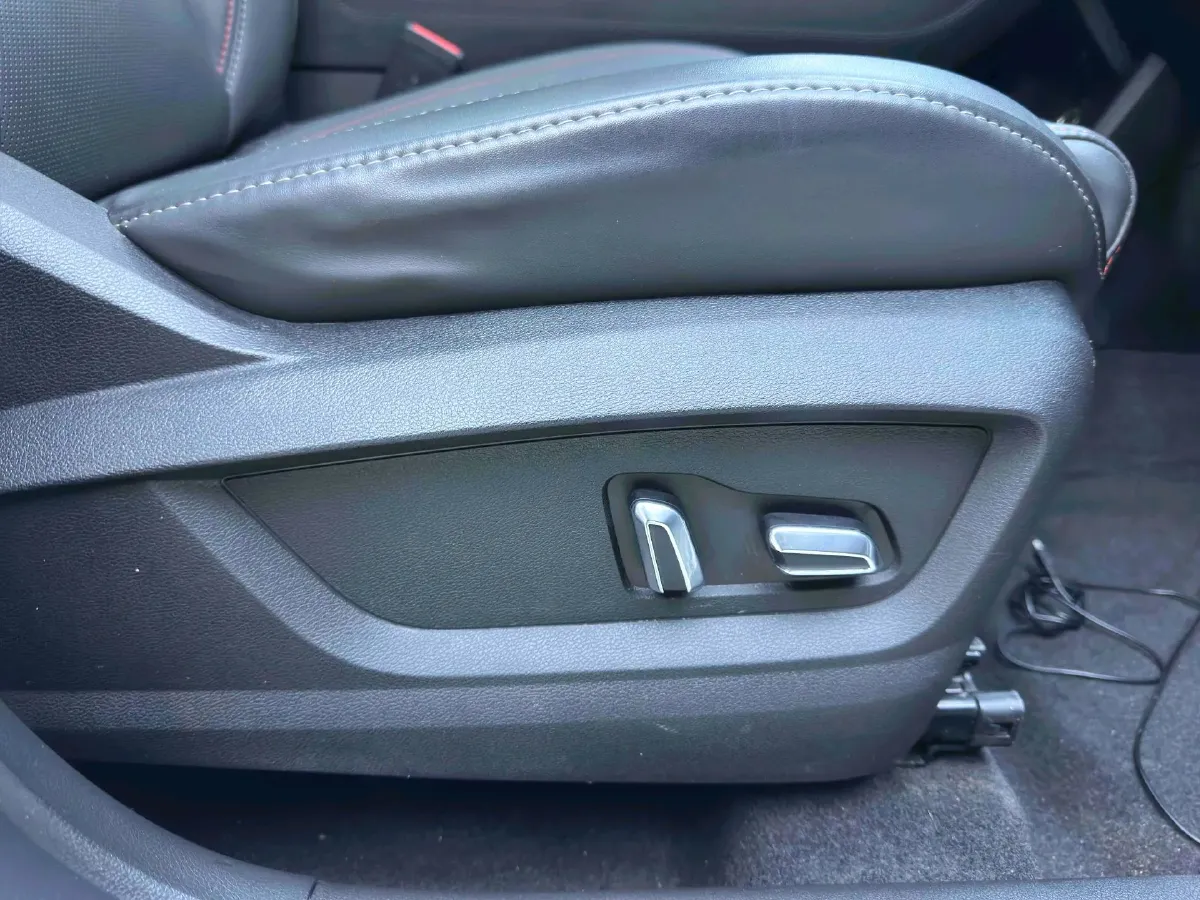 2022 Chery Tiggo 7 1.5T 156HP L4 CVT,autocango,china used car exporter,china ev exporter,chinese used car exporter,chinese used ev exporter