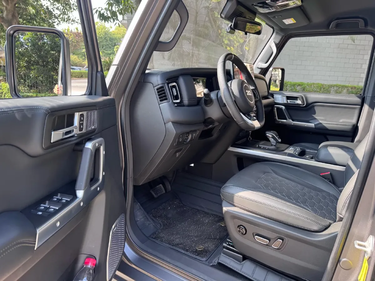 2024 212 212 T01 2.0T 252HP L4 8AT,autocango,china used car exporter,china ev exporter,chinese used car exporter,chinese used ev exporter