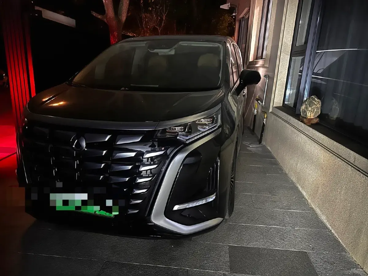 2024 Denza D9 1.5T 139HP L4 E-CVT PHEV 40KWH 2024 Denza D9 1.5T 139HP L4 E-CVT PHEV 40KWH