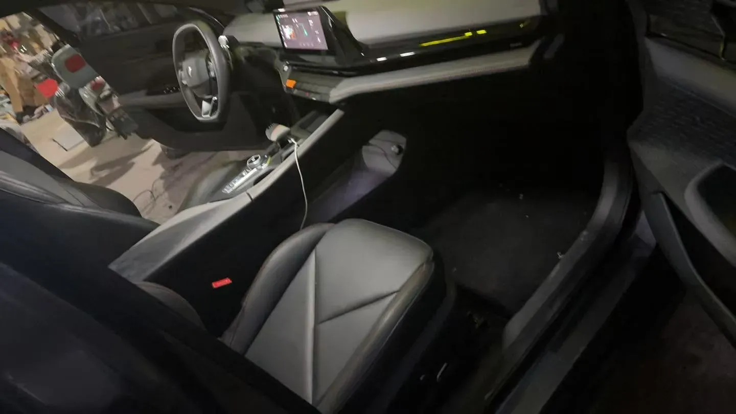 2022 ChangAn UNI-V 1.5T 188HP L4 7DCT,autocango,china used car exporter,china ev exporter,chinese used car exporter,chinese used ev exporter