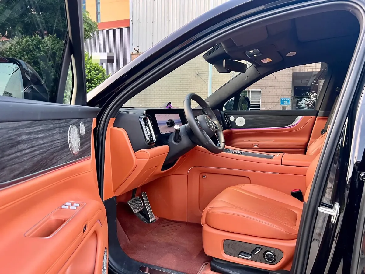 2024 AITO AITO M9 1.5T 152HP L4 REEV 52KWH,autocango,china used car exporter,china ev exporter,chinese used car exporter,chinese used ev exporter