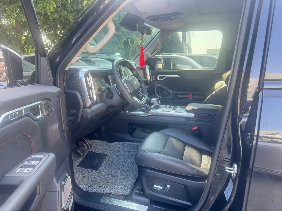 2023 Jetour Traveller 2.0T 254HP L4 8AT,autocango,china used car exporter,china ev exporter,chinese used car exporter,chinese used ev exporter