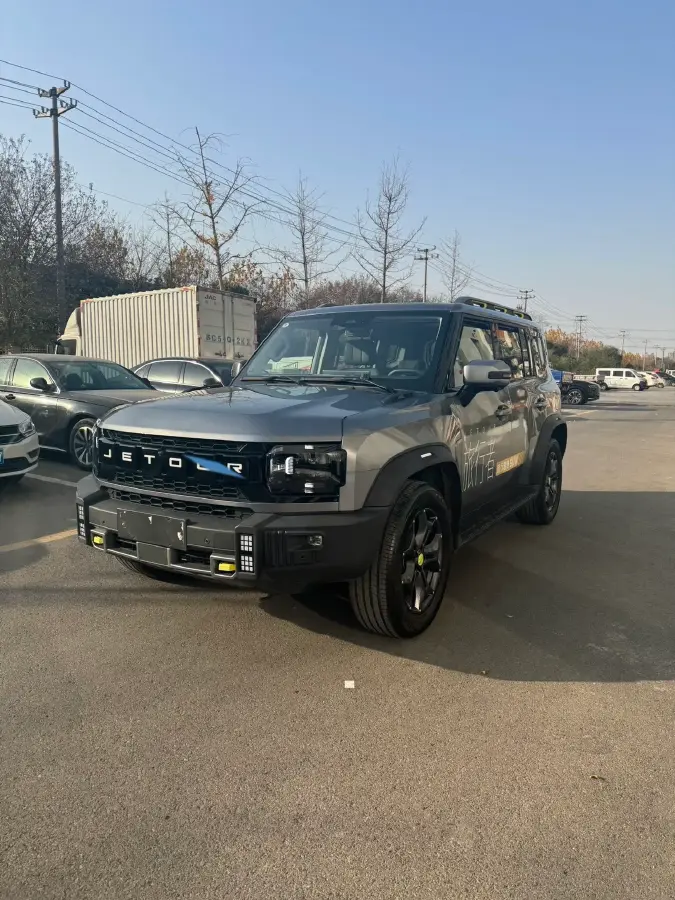 2023 Jetour Traveller 2.0T 254HP L4 7DCT