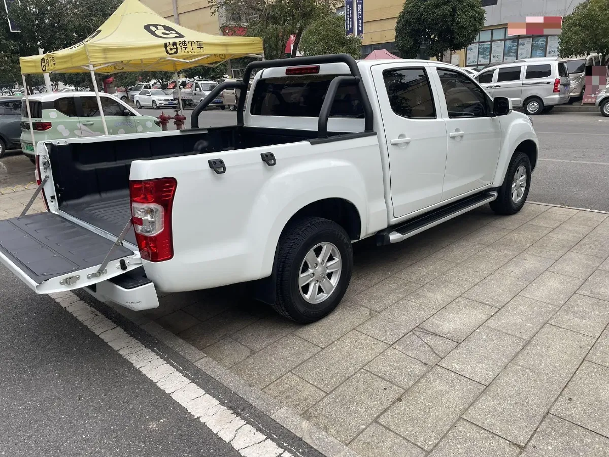 2022 Isuzu RE-MAX Jim 2.8T 120HP L4 5MT,autocango,china used car exporter,china ev exporter,chinese used car exporter,chinese used ev exporter