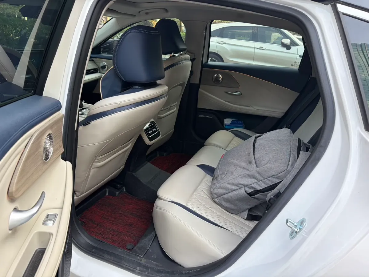 2022 Chery Arrizo 8 1.6T 197HP L4 7DCT,autocango,china used car exporter,china ev exporter,chinese used car exporter,chinese used ev exporter