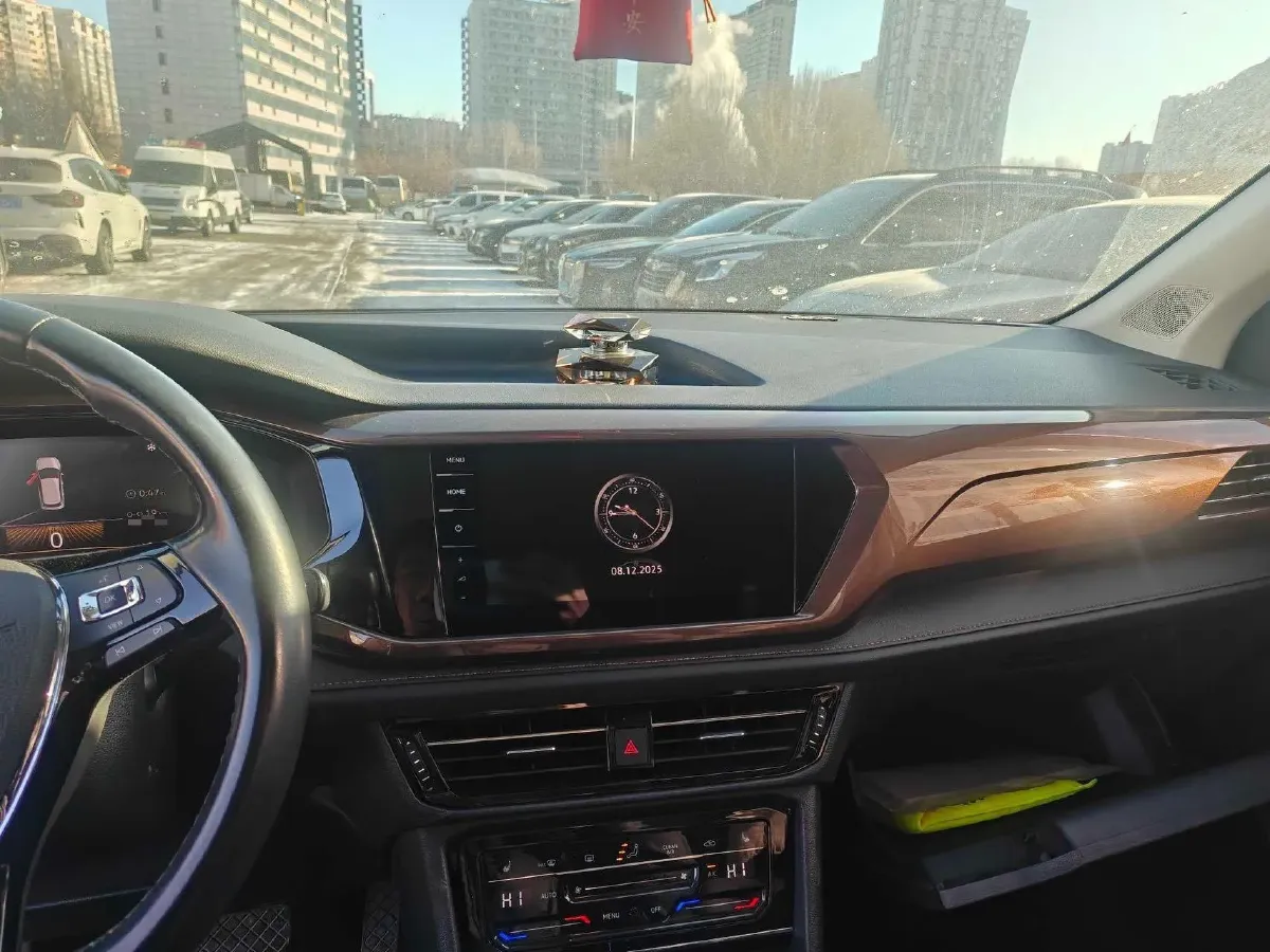 2022 Volkswagen Tharu 1.4T 150HP L4 7DCT,autocango,china used car exporter,china ev exporter,chinese used car exporter,chinese used ev exporter