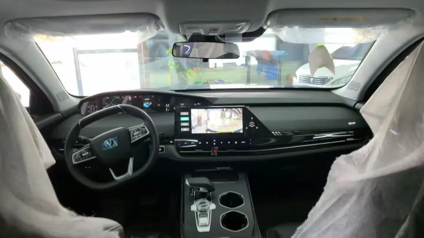 2024 ChangAn UNI-K 2.0T 233HP L4 8AT,autocango,china used car exporter,china ev exporter,chinese used car exporter,chinese used ev exporter