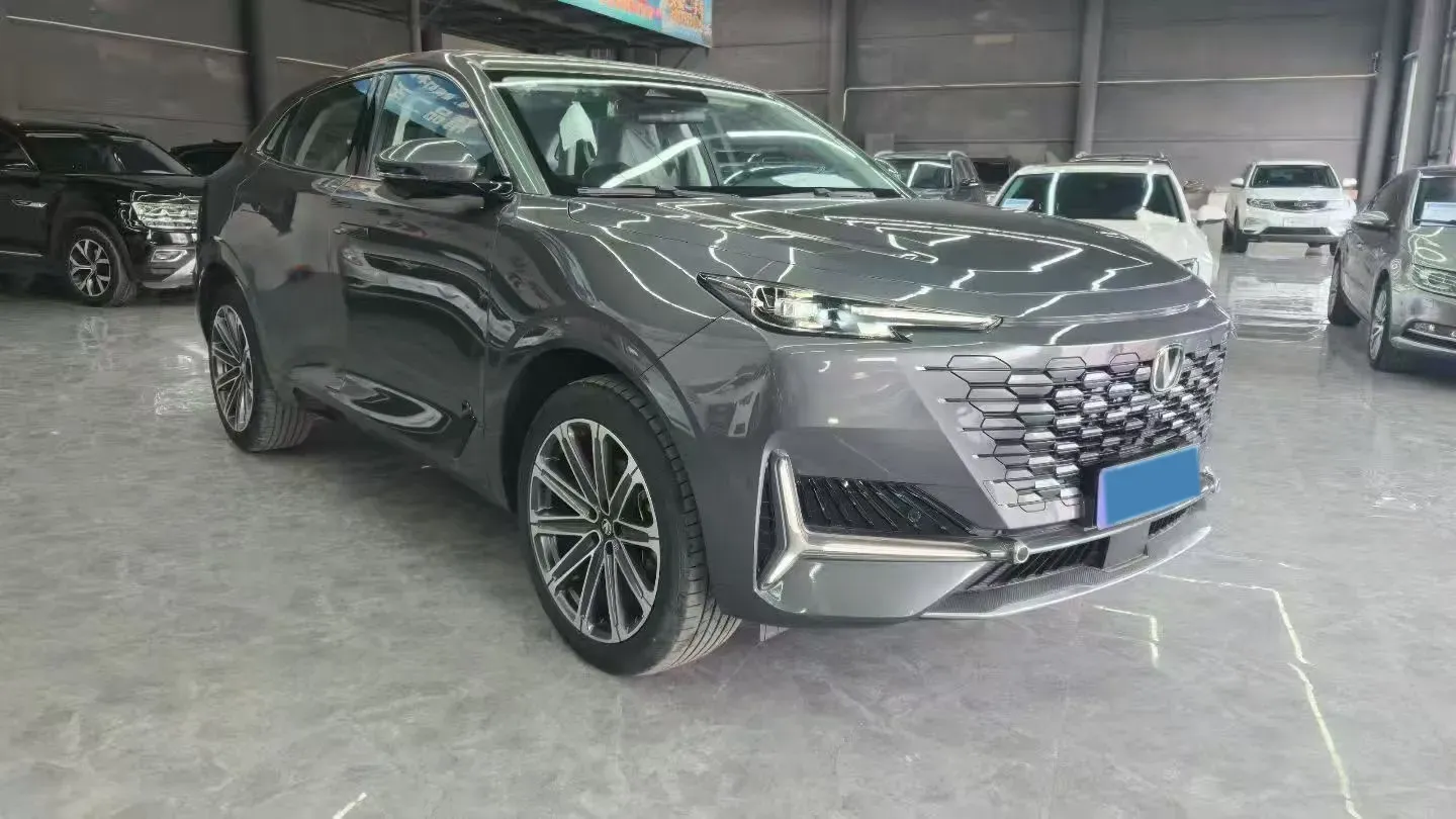2024 ChangAn UNI-K 2.0T 233HP L4 8AT,autocango,china used car exporter,china ev exporter,chinese used car exporter,chinese used ev exporter