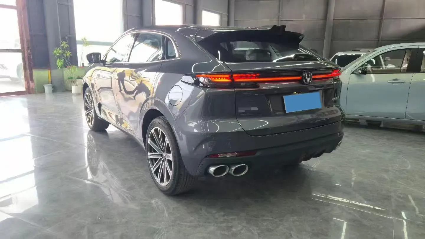2024 ChangAn UNI-K 2.0T 233HP L4 8AT,autocango,china used car exporter,china ev exporter,chinese used car exporter,chinese used ev exporter