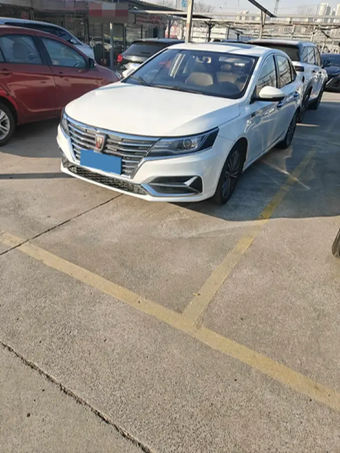 2020 Roewe i6 1.6L 125HP L4 CVT