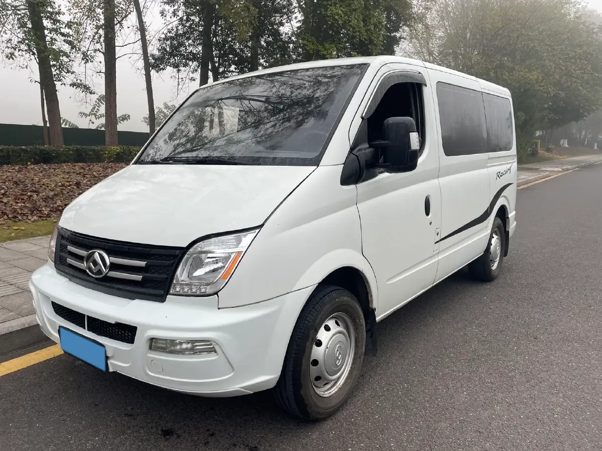 2021 MAXUS XinTu V80 2.0T 139HP L4 6MT