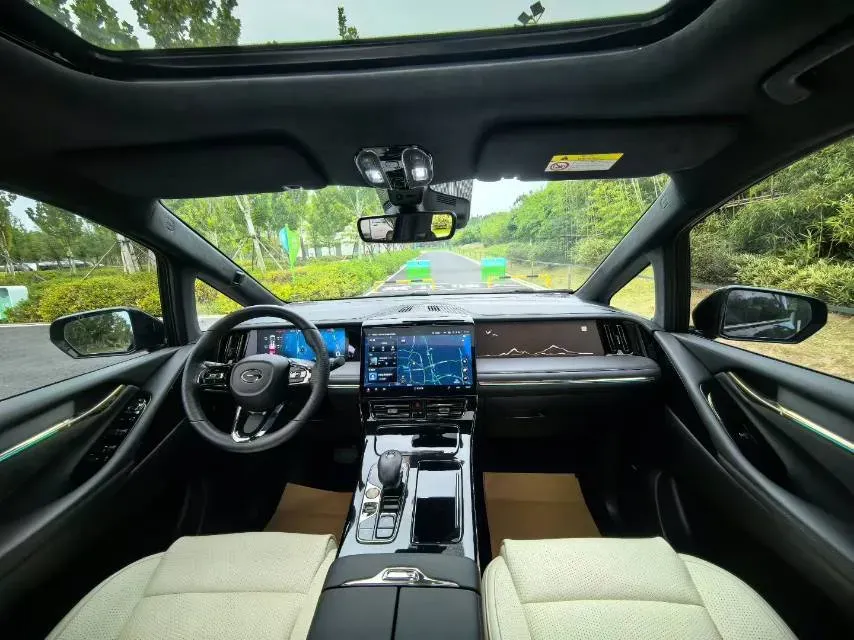 2023 GAC Trumpchi M8 2.0T 252HP L4 8AT,autocango,china used car exporter,china ev exporter,chinese used car exporter,chinese used ev exporter