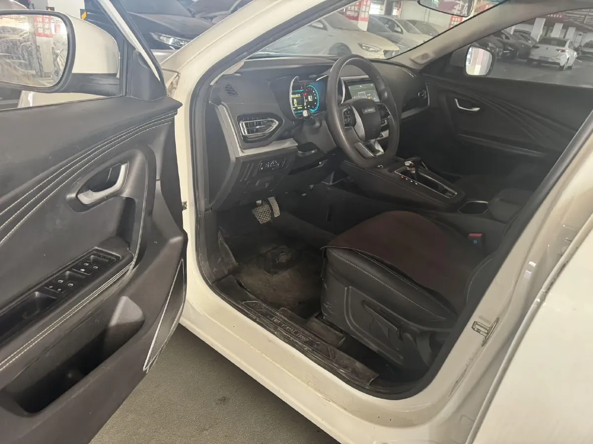 2021 Haval Jolion 1.5T 150HP L4 7DCT,autocango,china used car exporter,china ev exporter,chinese used car exporter,chinese used ev exporter