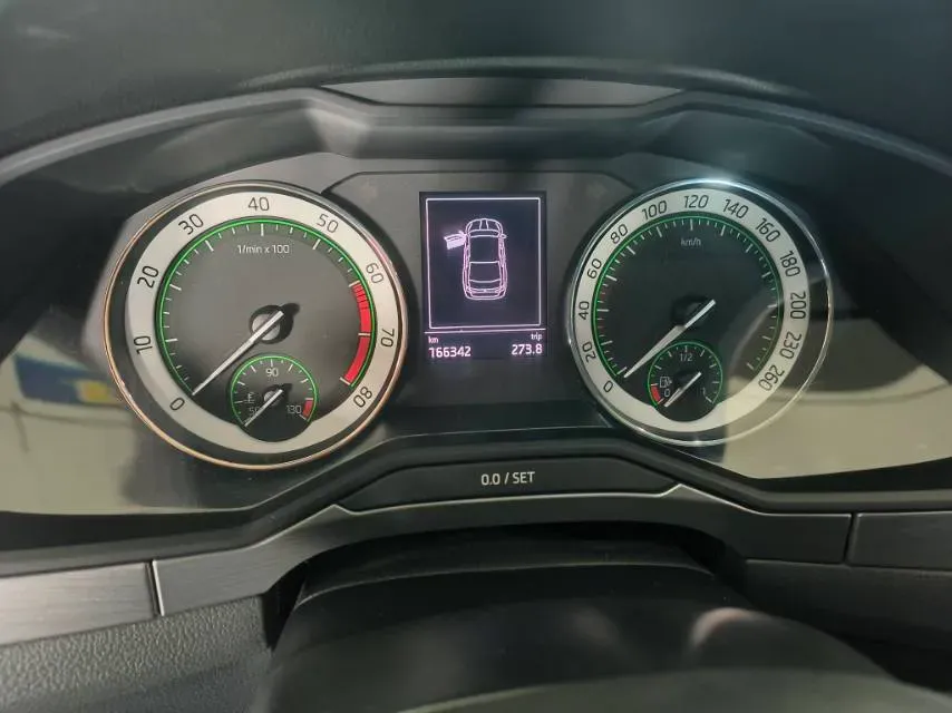 2018 Nissan Terra 2.5L 184HP L4 7AT,autocango,china used car exporter,china ev exporter,chinese used car exporter,chinese used ev exporter