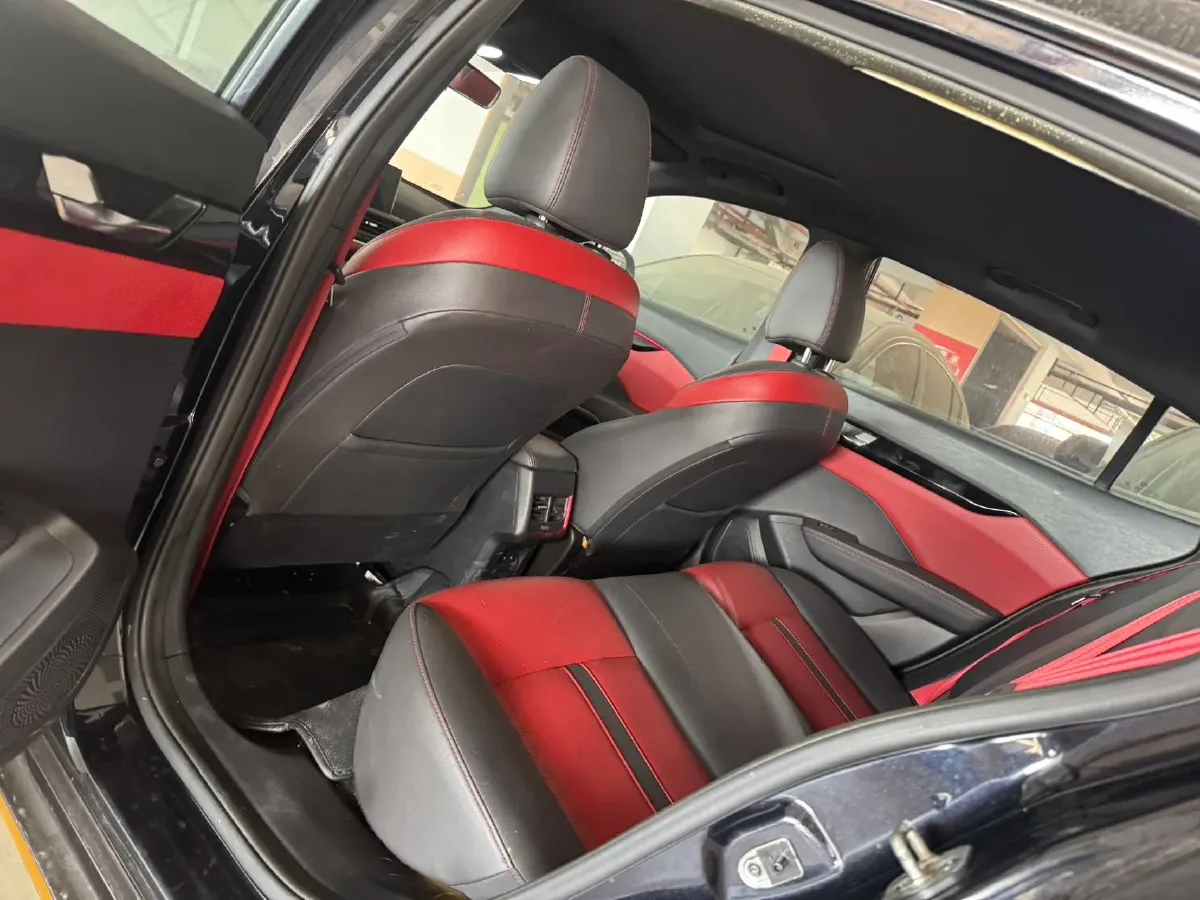 2021 DongFeng Aeolus YiXuan 1.5T 150HP L4 6DCT,autocango,china used car exporter,china ev exporter,chinese used car exporter,chinese used ev exporter