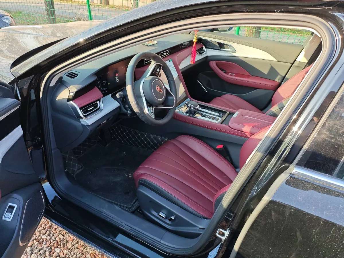 2025 HongQi H5 1.5T 169HP L4 7DCT,autocango,china used car exporter,china ev exporter,chinese used car exporter,chinese used ev exporter