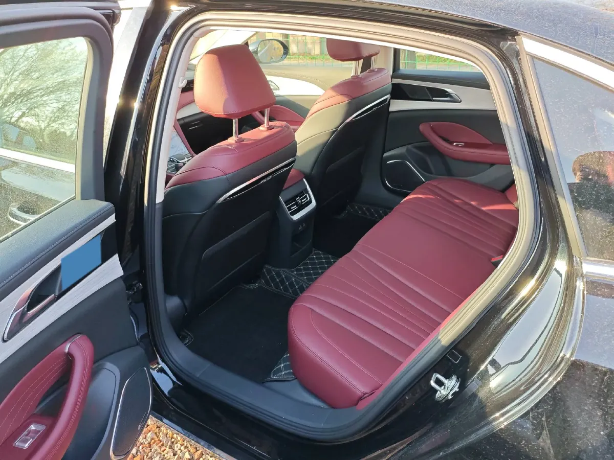 2025 HongQi H5 1.5T 169HP L4 7DCT,autocango,china used car exporter,china ev exporter,chinese used car exporter,chinese used ev exporter