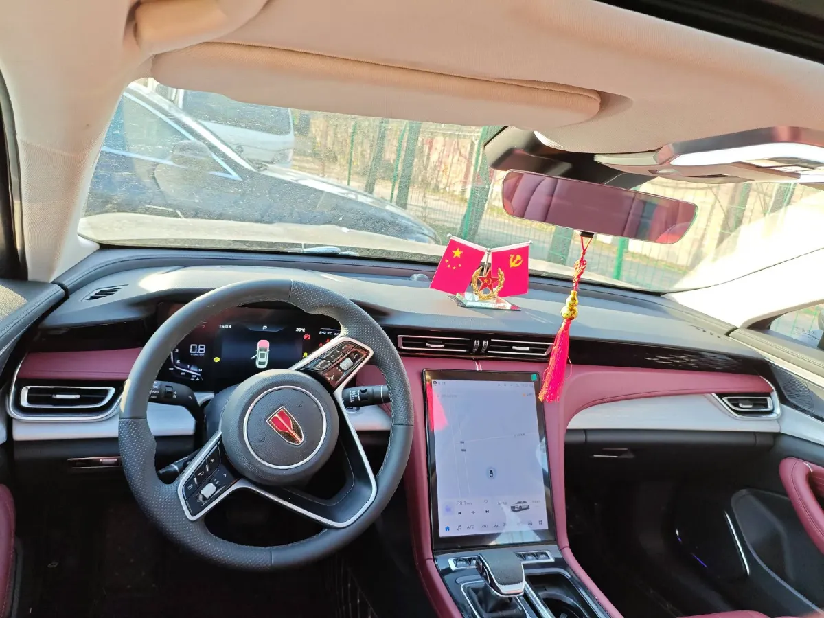 2025 HongQi H5 1.5T 169HP L4 7DCT,autocango,china used car exporter,china ev exporter,chinese used car exporter,chinese used ev exporter