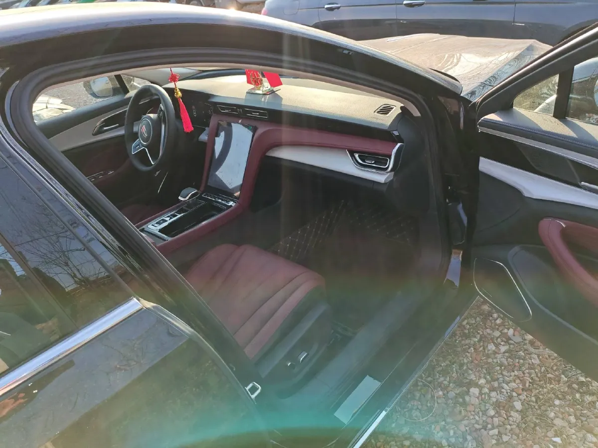 2025 HongQi H5 1.5T 169HP L4 7DCT,autocango,china used car exporter,china ev exporter,chinese used car exporter,chinese used ev exporter