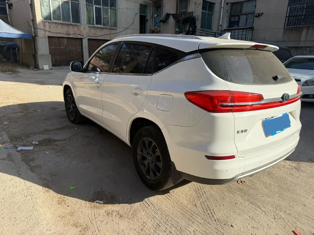 2020 BYD Song 1.5T 160HP L4 6MT,autocango,china used car exporter,china ev exporter,chinese used car exporter,chinese used ev exporter