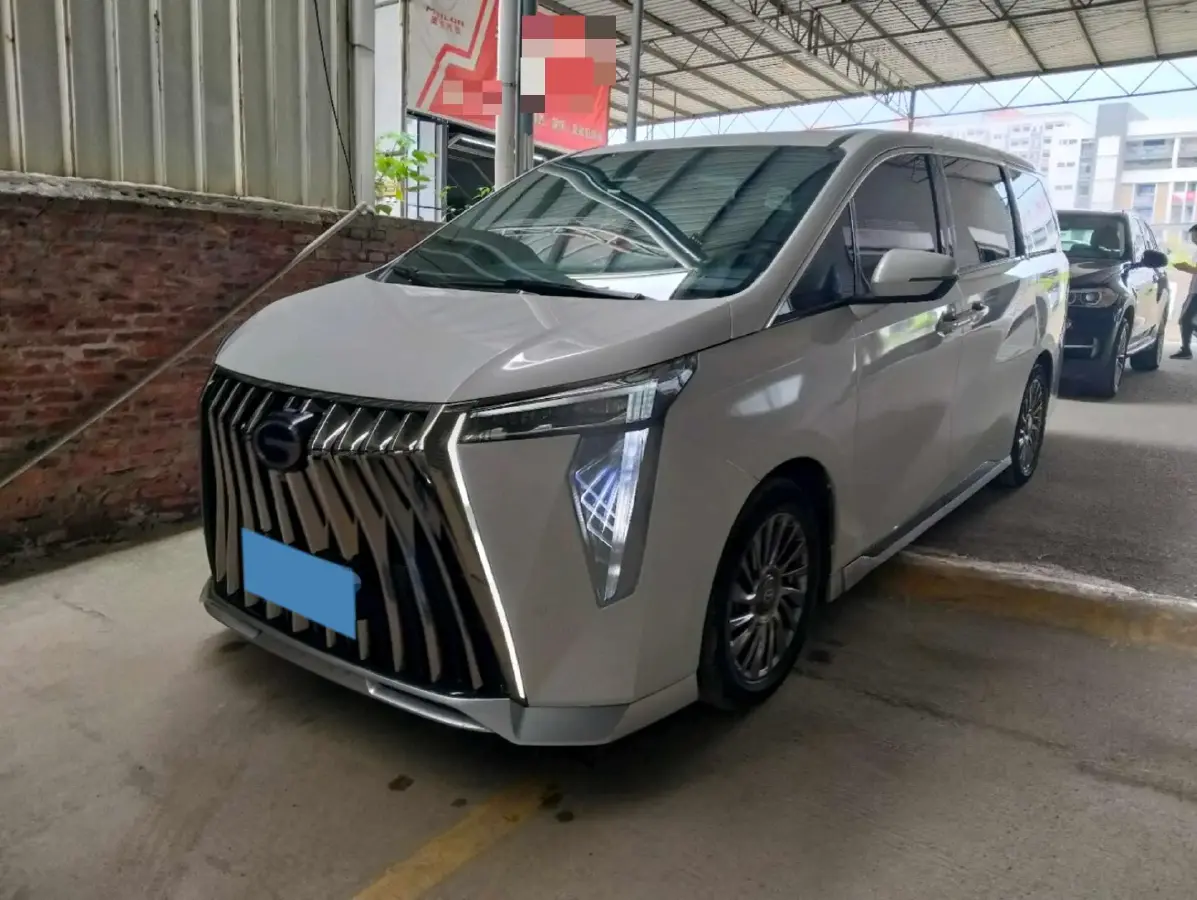 2023 GAC Trumpchi M8 2.0T 190HP L4 E-CVT Hybrid