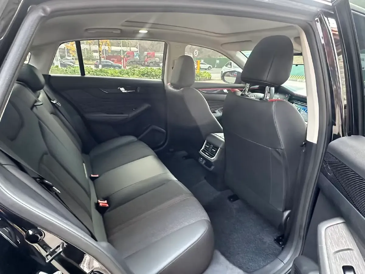 2021 DongFeng Aeolus YiXuan MAX 1.5T 190HP L4 7DCT,autocango,china used car exporter,china ev exporter,chinese used car exporter,chinese used ev exporter