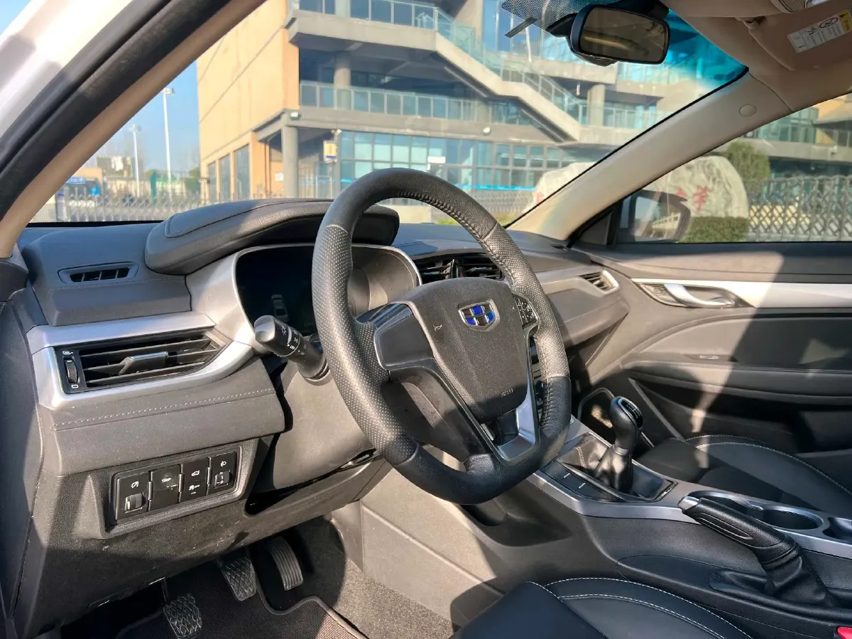 2018 Geely Emgrand 1.5L 109HP L4 5MT,autocango,china used car exporter,china ev exporter,chinese used car exporter,chinese used ev exporter