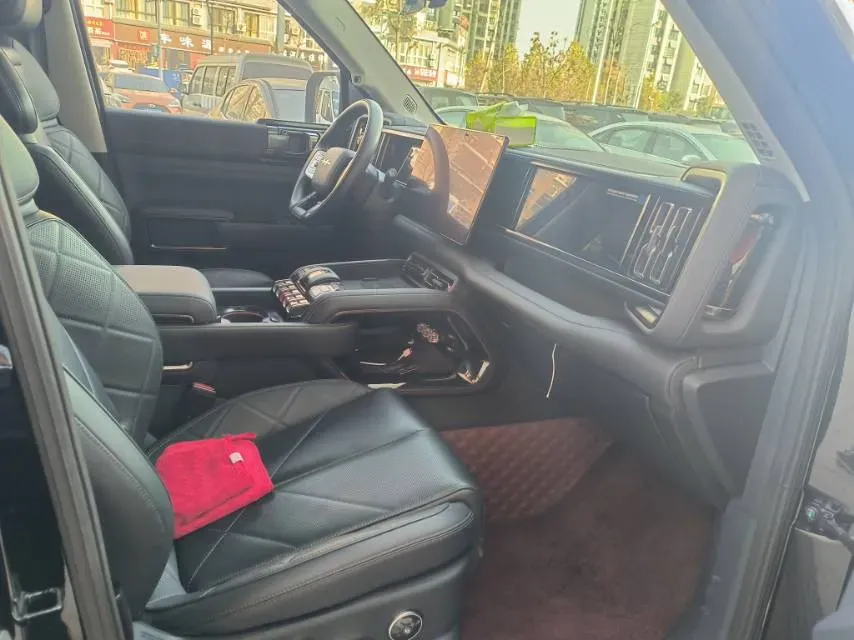 2023 FangChengBao Bao 5 1.5T 194HP L4 E-CVT PHEV 31.8KWH,autocango,china used car exporter,china ev exporter,chinese used car exporter,chinese used ev exporter