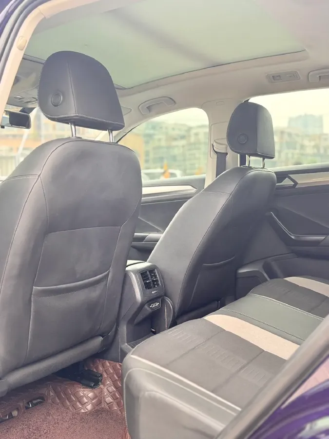 2019 Volkswagen T-Roc 1.4T 150HP L4 7DCT,autocango,china used car exporter,china ev exporter,chinese used car exporter,chinese used ev exporter