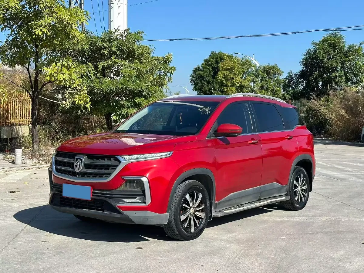 2018 BaoJun 530 1.5T 150HP L4 6DCT,autocango,china used car exporter,china ev exporter,chinese used car exporter,chinese used ev exporter