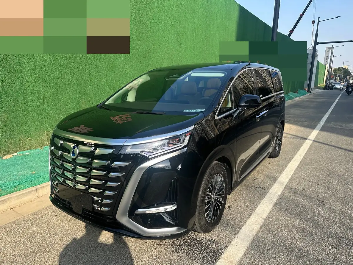 2024 Denza D9 1.5T 139HP L4 E-CVT PHEV 40KWH