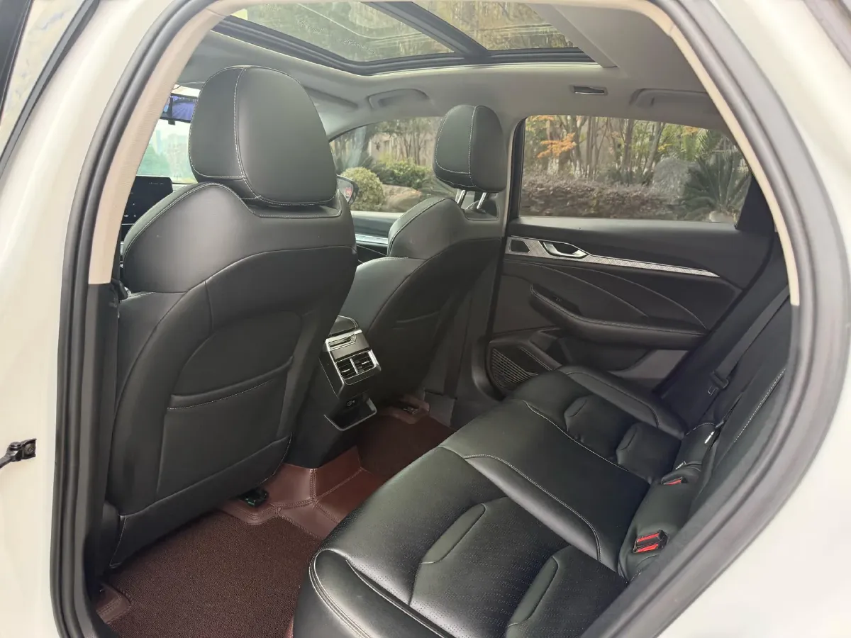 2020 Geely Binray 1.0T 133HP L3 6DCT,autocango,china used car exporter,china ev exporter,chinese used car exporter,chinese used ev exporter