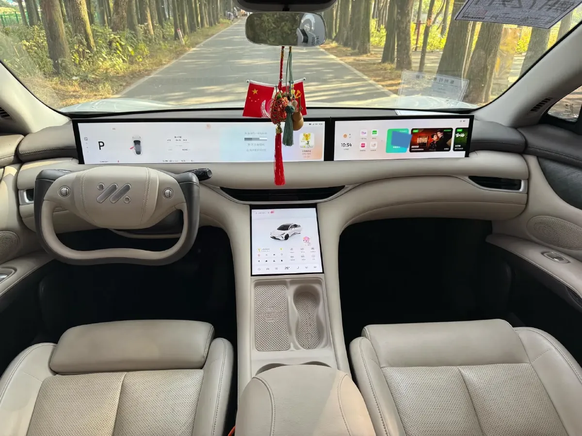 2023 IM LS6 BEV 71KWH,autocango,china used car exporter,china ev exporter,chinese used car exporter,chinese used ev exporter