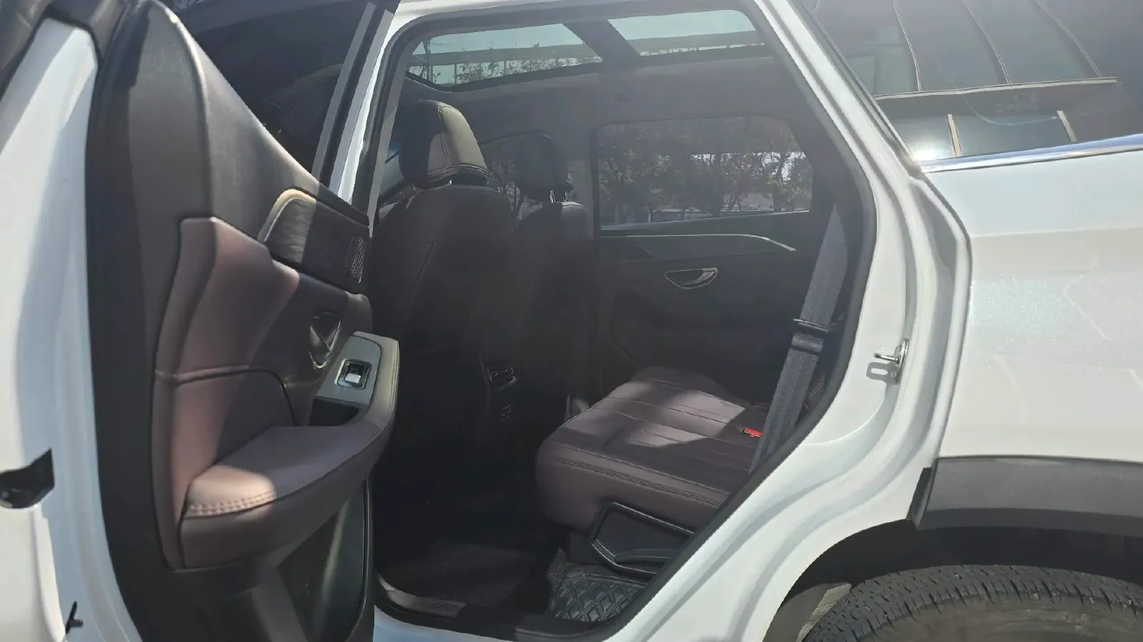 2024 Jetour X90 Plus 1.6T 197HP L4 7DCT,autocango,china used car exporter,china ev exporter,chinese used car exporter,chinese used ev exporter