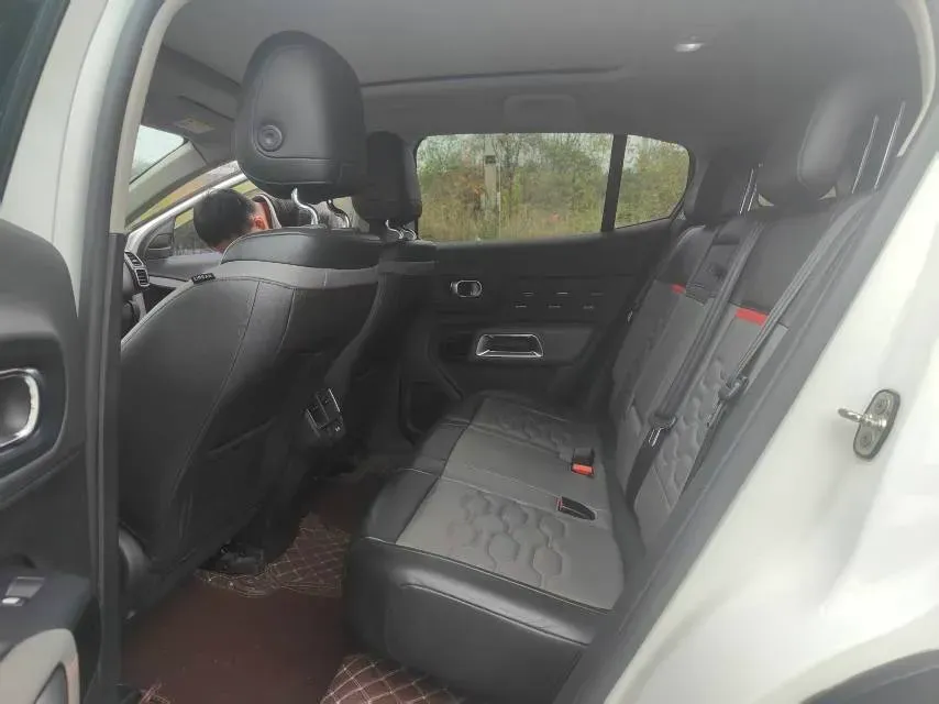 2017 Citroen C5 Aircross 1.8T 204HP L4 6AT,autocango,china used car exporter,china ev exporter,chinese used car exporter,chinese used ev exporter