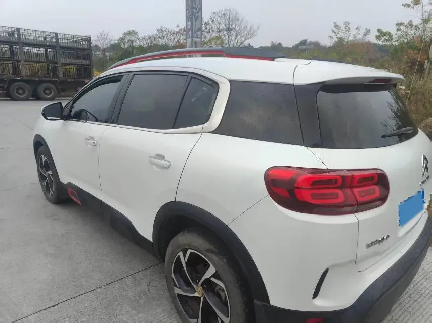 2017 Citroen C5 Aircross 1.8T 204HP L4 6AT,autocango,china used car exporter,china ev exporter,chinese used car exporter,chinese used ev exporter