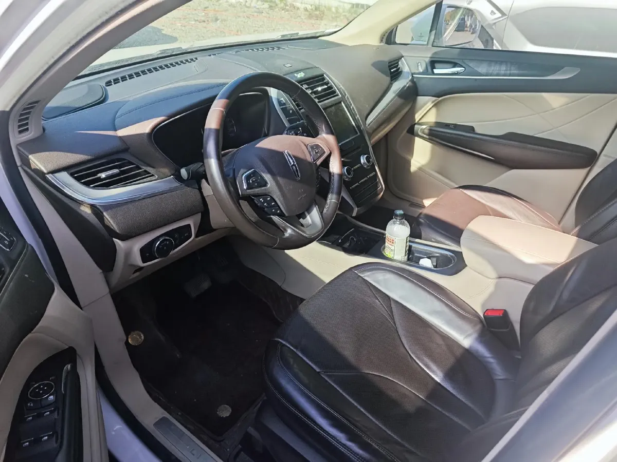 2016 Lincoln MKC 2.0T 203HP L4 6AT,autocango,china used car exporter,china ev exporter,chinese used car exporter,chinese used ev exporter