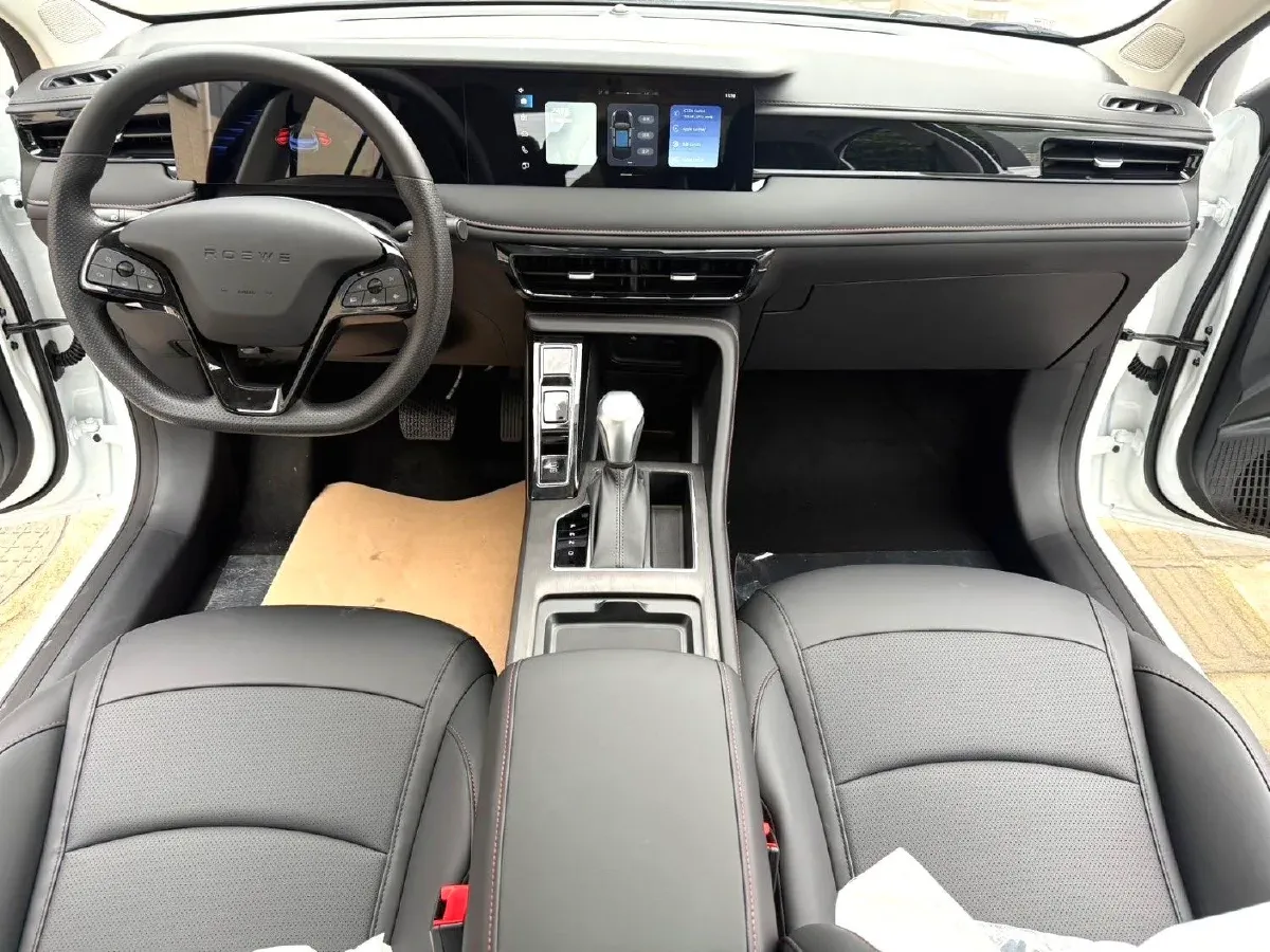 2026 Roewe i5 1.5L 129HP L4 CVT,autocango,china used car exporter,china ev exporter,chinese used car exporter,chinese used ev exporter