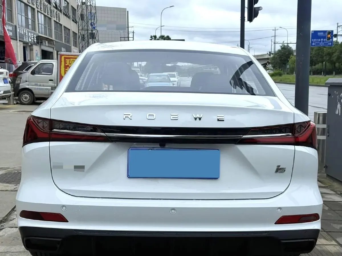 2026 Roewe i5 1.5L 129HP L4 CVT,autocango,china used car exporter,china ev exporter,chinese used car exporter,chinese used ev exporter