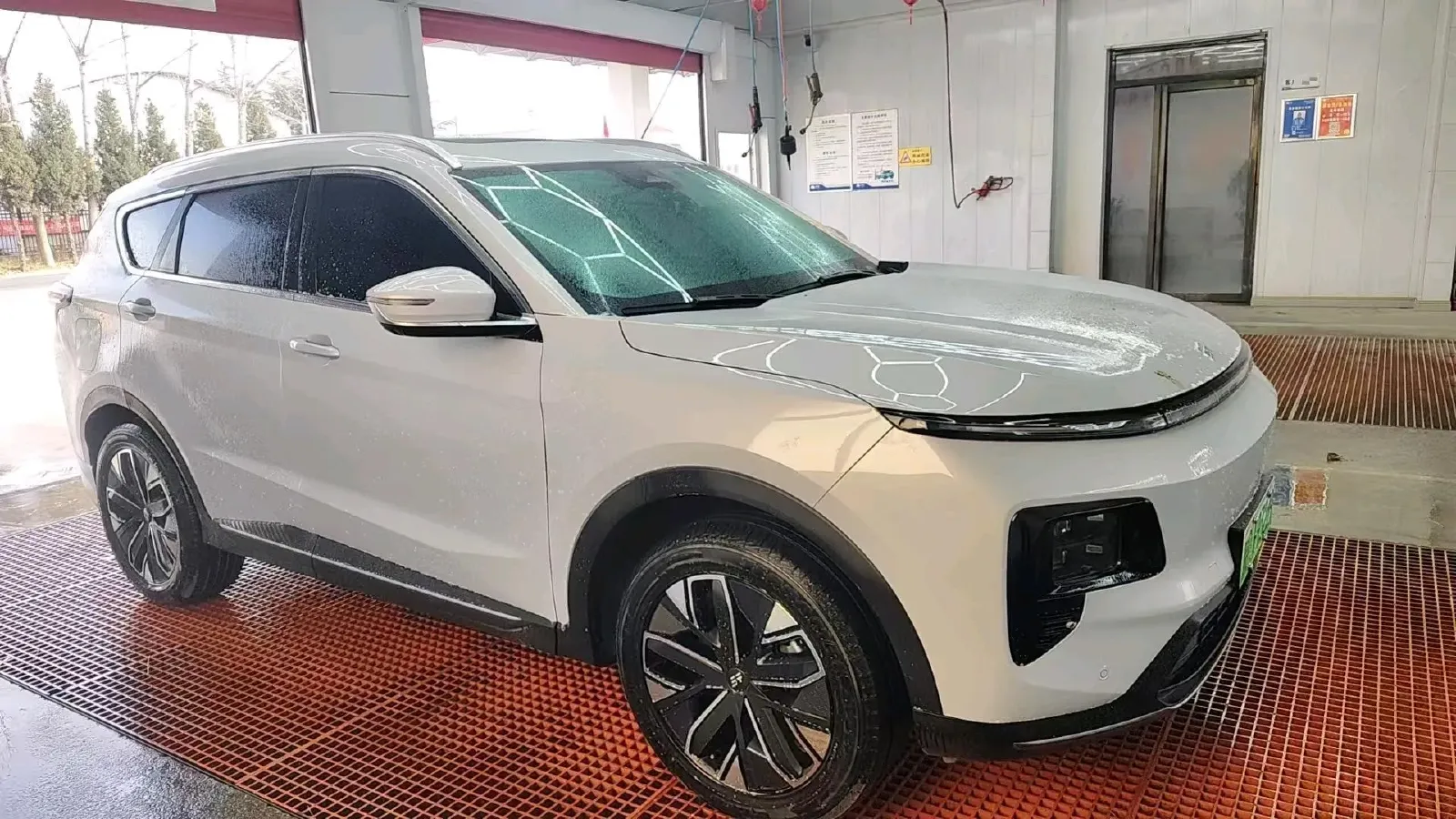 2024 Jetour X90 1.6T 197HP L4 7DCT,autocango,china used car exporter,china ev exporter,chinese used car exporter,chinese used ev exporter