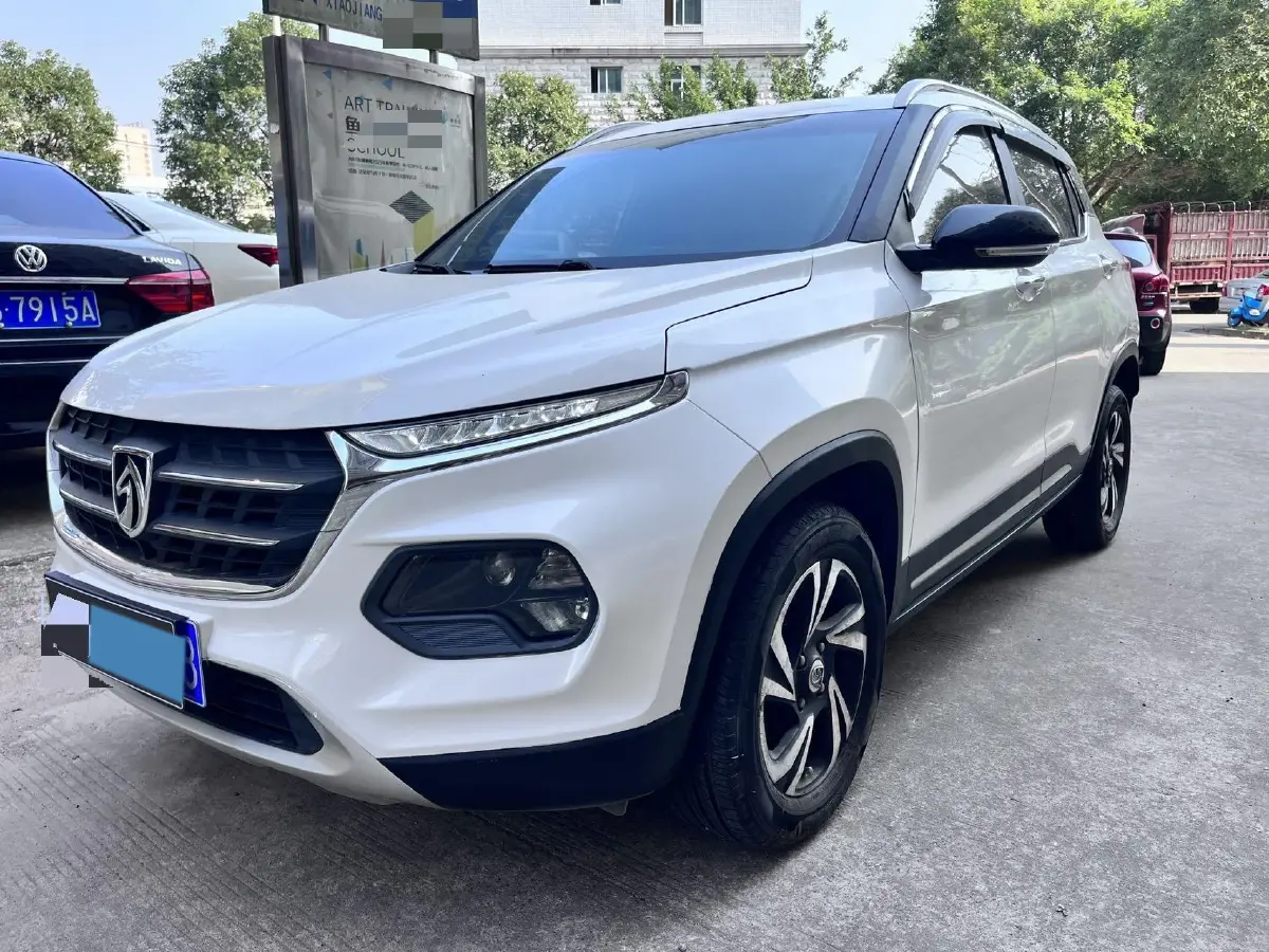 2017 BaoJun 310W 1.5L 105HP L4 6MT