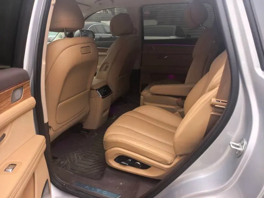 2024 AITO AITO M7 1.5T 152HP L4 REEV 40KWH,autocango,china used car exporter,china ev exporter,chinese used car exporter,chinese used ev exporter