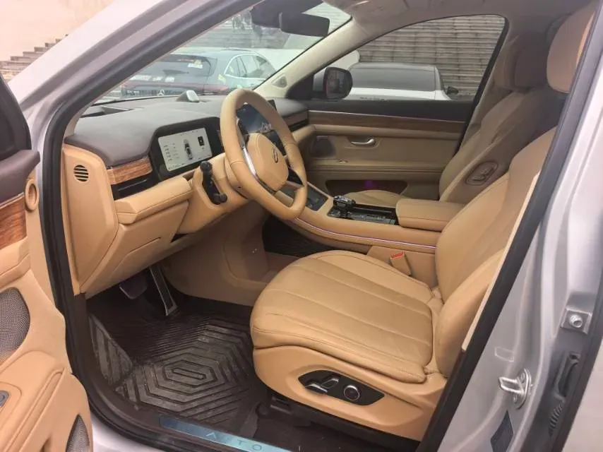 2024 AITO AITO M7 1.5T 152HP L4 REEV 40KWH,autocango,china used car exporter,china ev exporter,chinese used car exporter,chinese used ev exporter