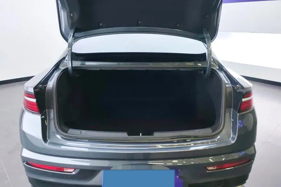 2021 Geely Preface 2.0T 190HP L4 7DCT,autocango,china used car exporter,china ev exporter,chinese used car exporter,chinese used ev exporter