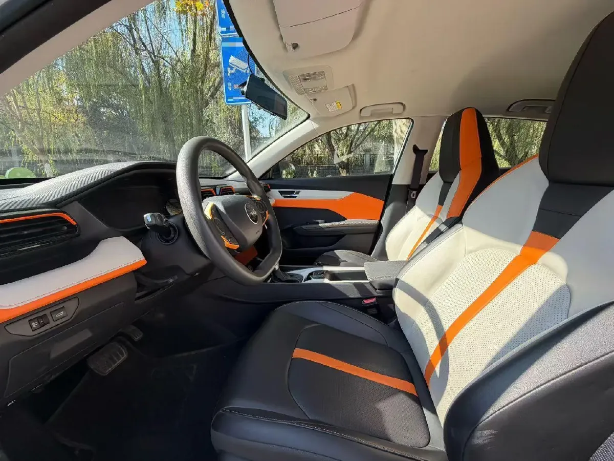 2023 DongFeng Aeolus YiXuan 1.5L 125HP L4 6DCT,autocango,china used car exporter,china ev exporter,chinese used car exporter,chinese used ev exporter